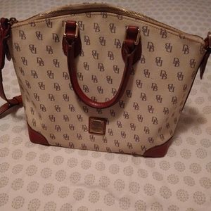 Dooney Bourke pocketbook
